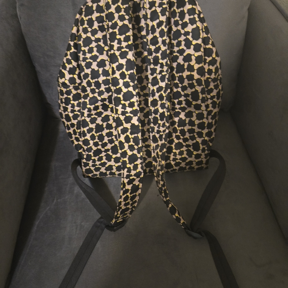 Stylish Black And Yellow Patterned Backpack - image 3